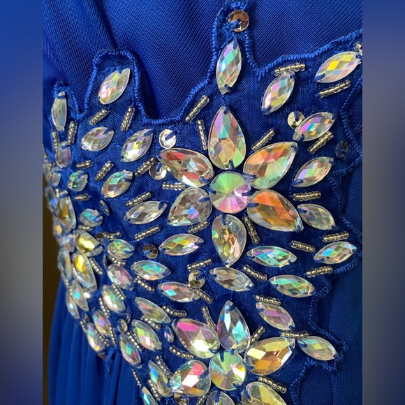 B.Darlin Halter mini Promo Dresses Royal Blue juniors size  7/8 Stone waistline - Picture 8 of 15